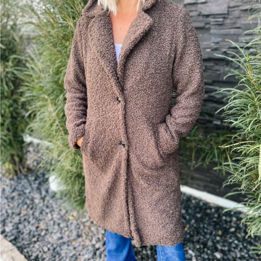 Trendy teddy maxi jacket!